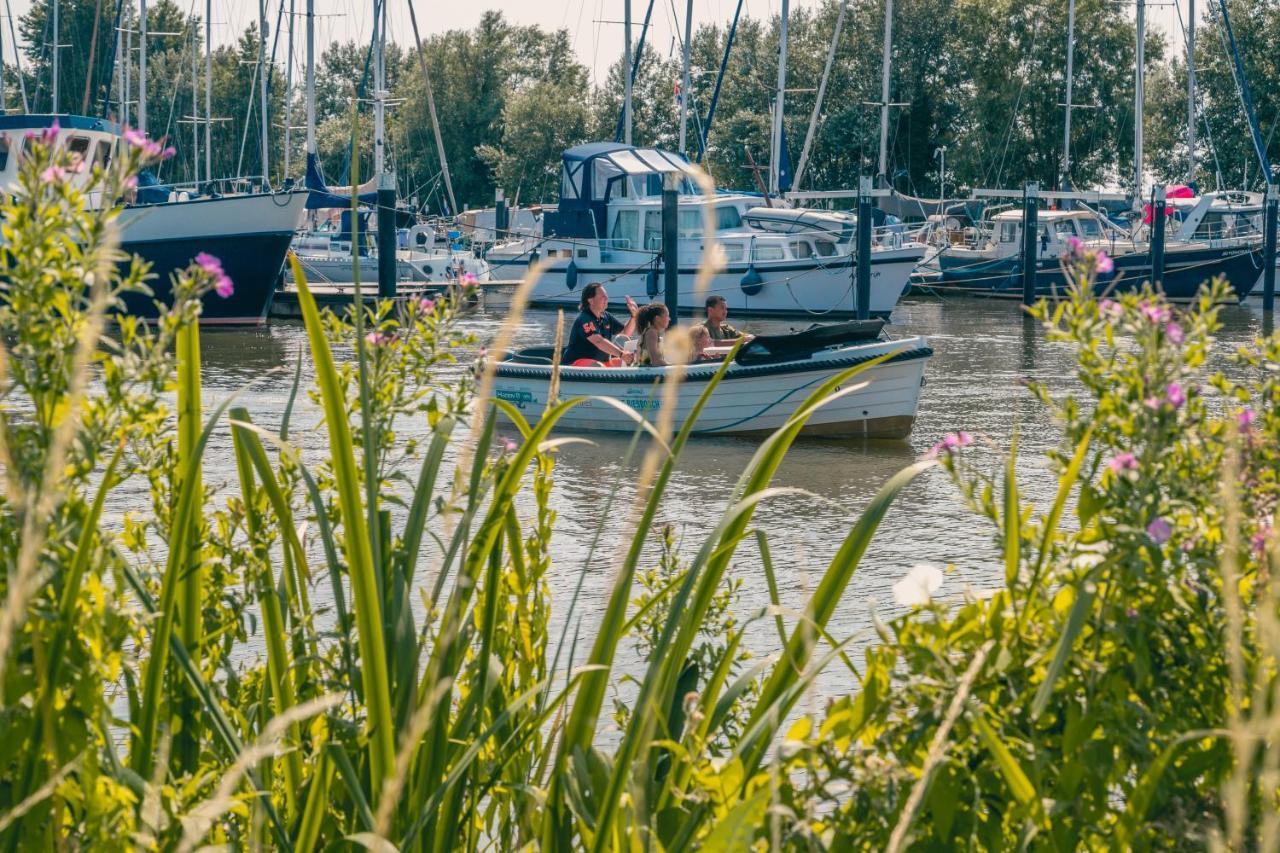 Europarcs De Biesbosch 호텔 Willemsdorp 외부 사진